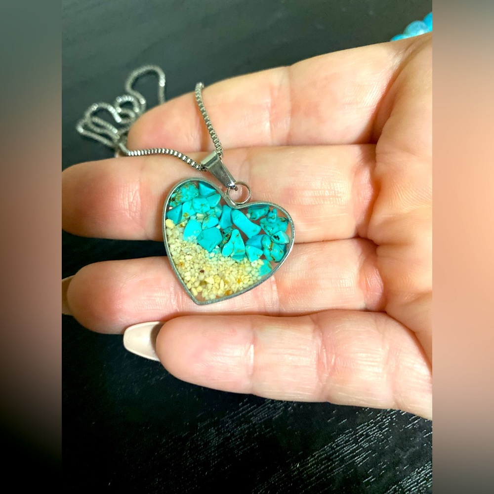Like New 3 piece Set Silver, Turquoise,&sand color to support our oceans- - Picture 2 of 6